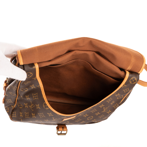 Louis Vuitton Saumur GM - Picture 9 of 11